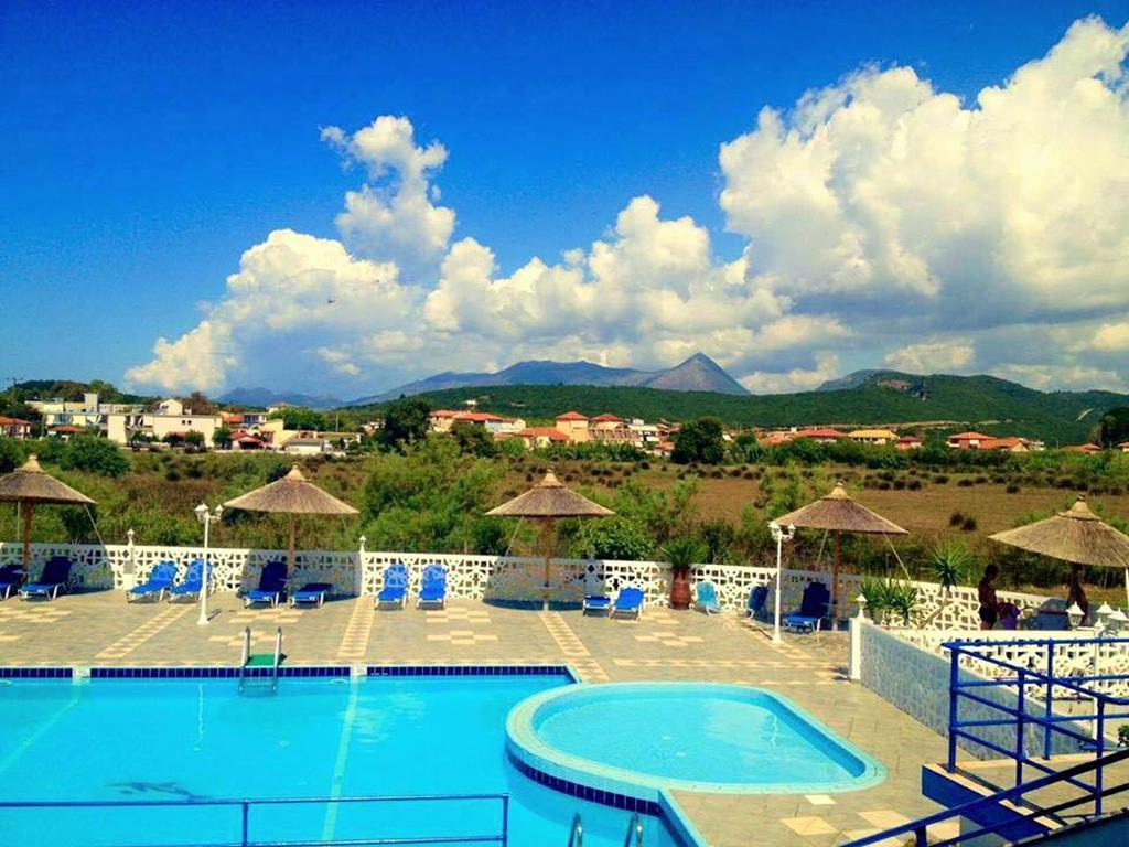 Aparthotel Gogas Palace Ammoudia Exterior foto