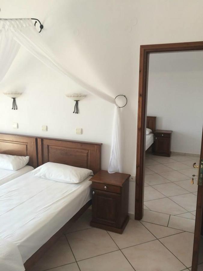 Aparthotel Gogas Palace Ammoudia Exterior foto