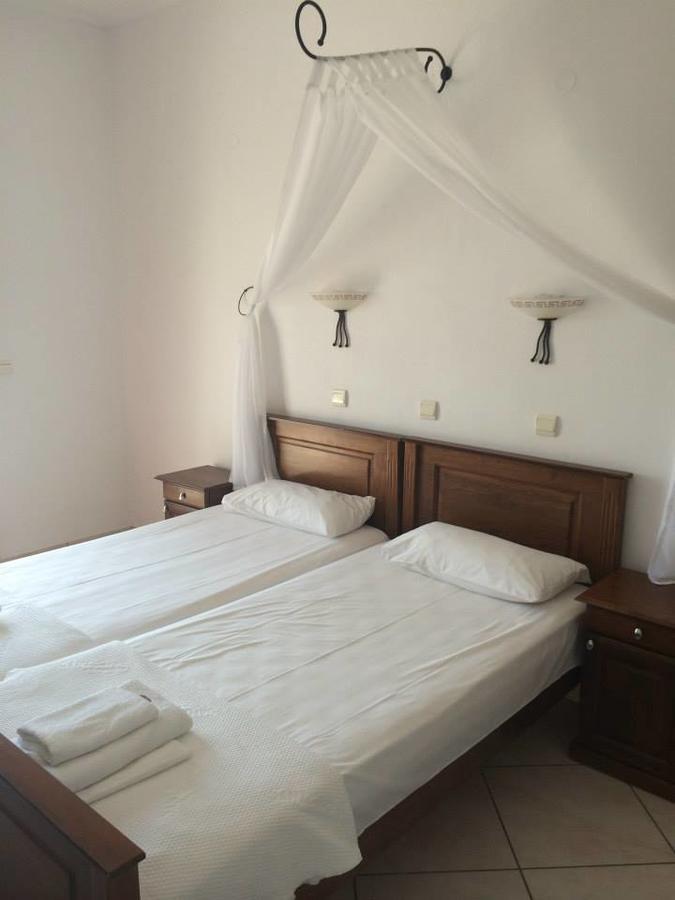 Aparthotel Gogas Palace Ammoudia Exterior foto