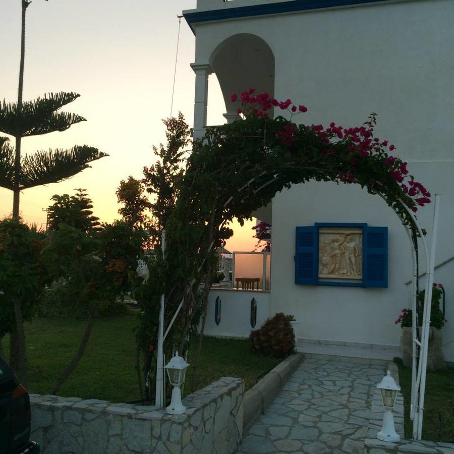 Aparthotel Gogas Palace Ammoudia Exterior foto
